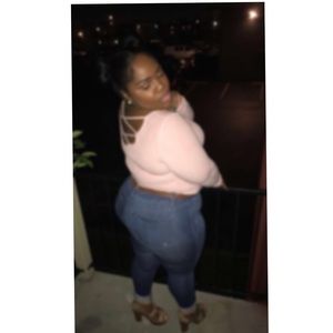 Meet your Posher, Tamia